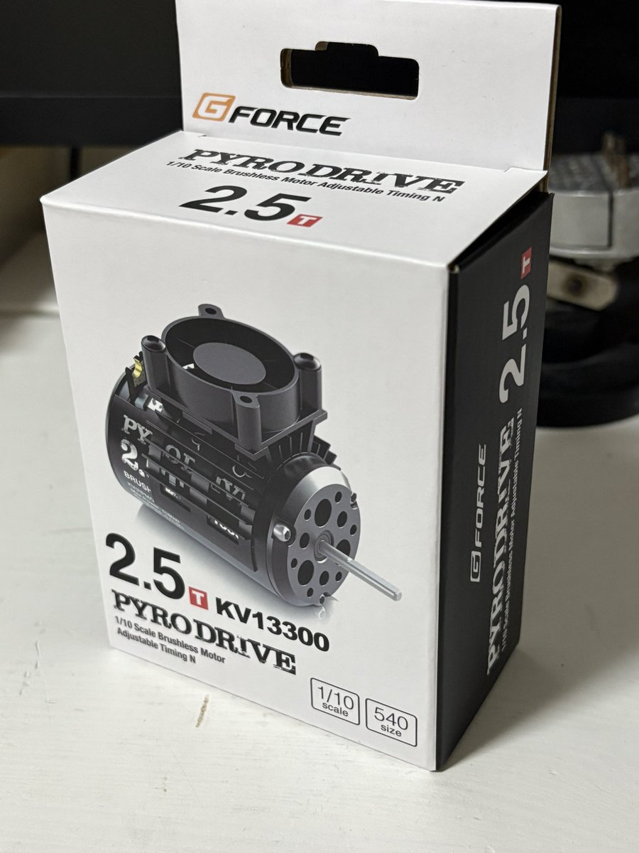 ReVais01's tweet photo. ウワサの2.5Tモーター、現状使用に耐えうるESCもマシンも無いから実質コレクターアイテムになっちゃうけどこういういい意味でイカれたの好きだから買ってしまった…
#GFORCE
#PYRODRIVE
#パイロドライブ https://t.co/zHU0ZLgT7u