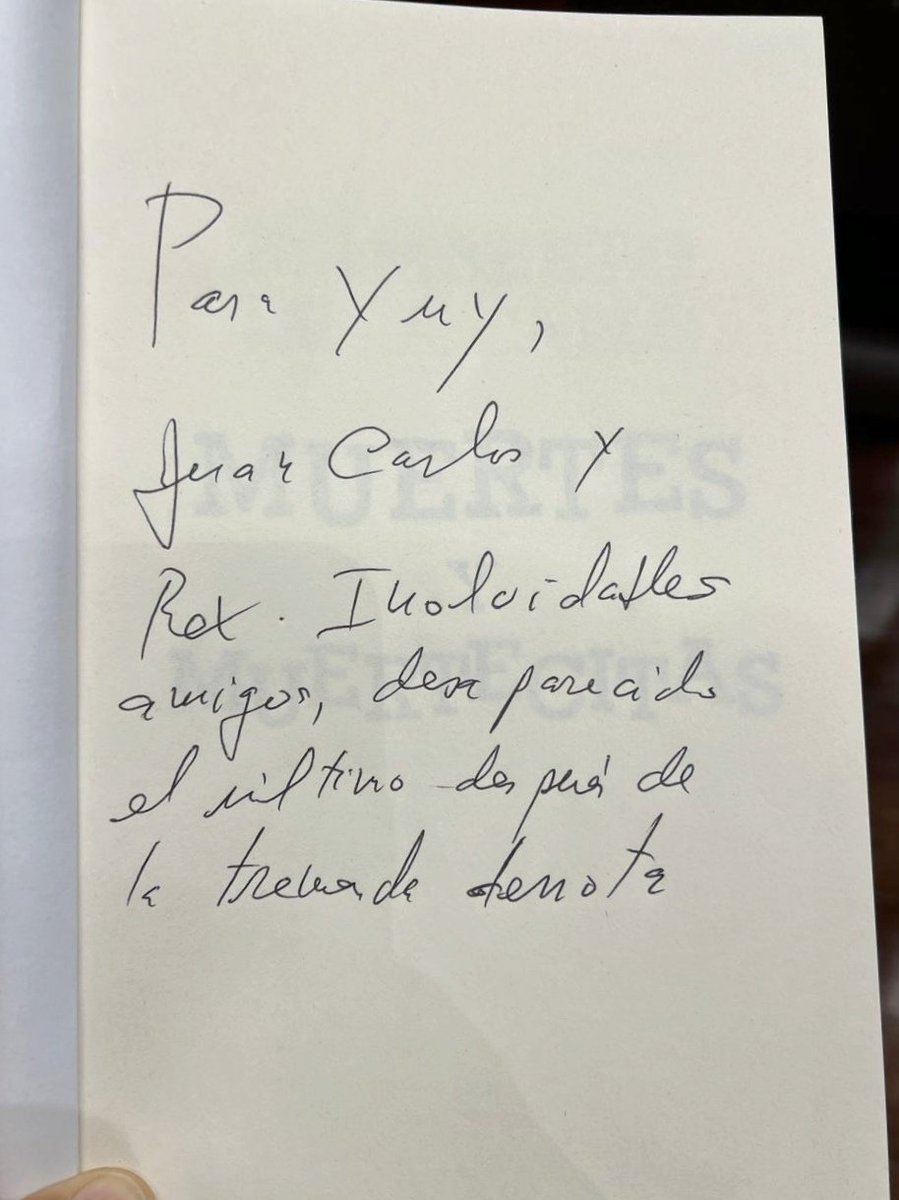 Juan Carlos López Castrillón (@jclopezcastri) on Twitter photo Acompañamos anoche a <a href="/DeLaCalleHum/">Humberto de la Calle</a> en el lanzamiento de su libro “Muertes y Muertecitas”. Muy grato encontrarnos con muchos amigos y reírnos con las historias narradas por Humberto. Acompañamos anoche a <a href="/DeLaCalleHum/">Humberto de la Calle</a> en el lanzamiento de su libro “Muertes y Muertecitas”. Muy grato encontrarnos con muchos amigos y reírnos con las historias narradas por Humberto.