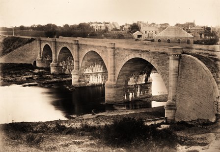 Today is #ScottishArchivesDay, a good an excuse as any to look at these photographs of bridges on the Highland railway by Joseph Mitchell, 1865. ice.soutron.net/Portal/Default…
