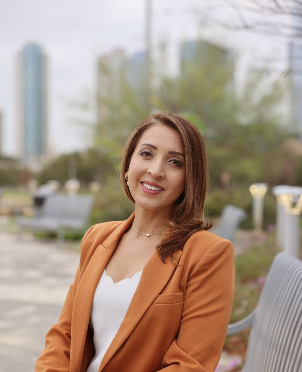 Thrilled to be hosting my first mentor session at #SXSWEDU .  Come chat about leadership, research impact, education careers, and making change happen. <a href="/SXSWEDU/">SXSW EDU</a> Registration &amp; RSVP required in app/website! #Edleadership <a href="/utexascoe/">College of Education</a> <a href="/UTAustin/">UT Austin</a>