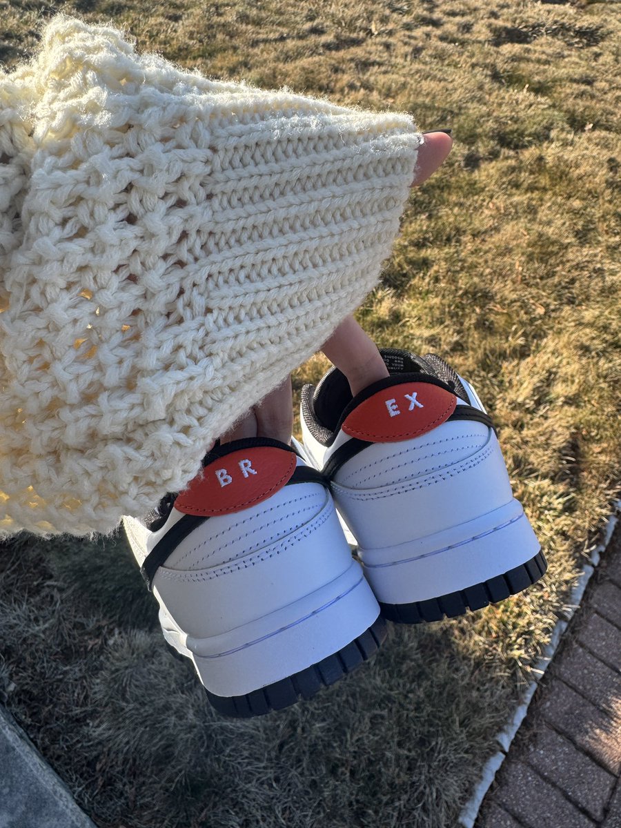 new favorite startup swag 

ty <a href="/brexHQ/">Brex</a> !!! 🫶🫶🫶