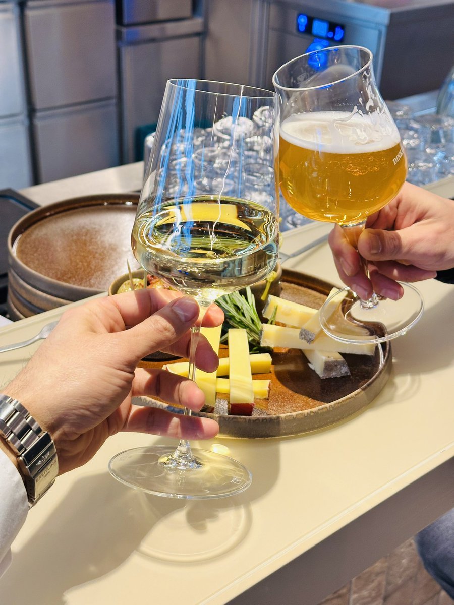 Hayırlı Cumalar 🥂