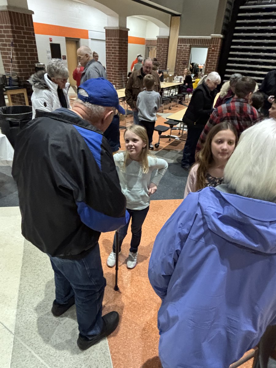 LC_Tigers's tweet photo. Thank you so much to the breakfast attendees for helping our 3rd and 4th graders practice for their Amazing Shake competition yesterday. It takes a village! #positivelylc https://t.co/i2qlm4r2mI