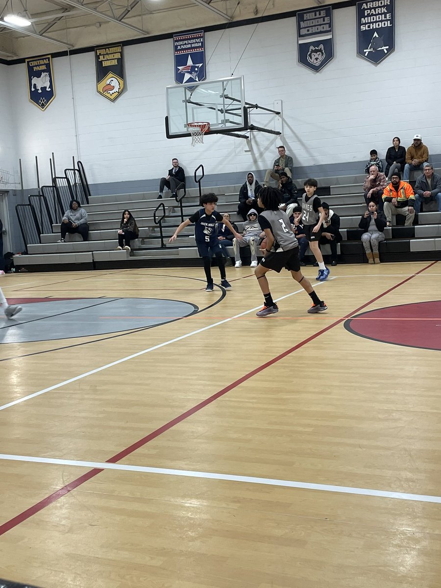 The 8th grade boys won their first playoff game vs. Hille yesterday 43-35. Enzo and Yazan led the Vikings with 13 points! With this win, Finley advances to the next round! #cridgepride