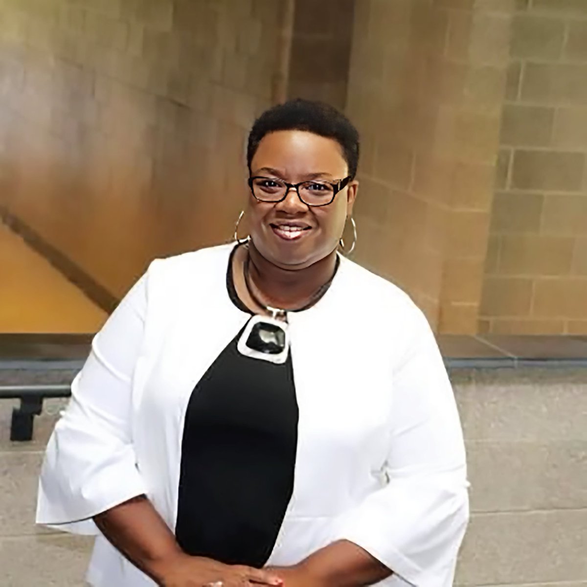 AlcornStateU's tweet photo. Dr. Valtreasa Tolliver-Cook has been named Alcorn State University's 2025 Humanities Teacher of the Year! Read more — https://t.co/tiMzIbJb74 #AlwaysAlcorn #AlcornFaculty https://t.co/DUoplFDPGd