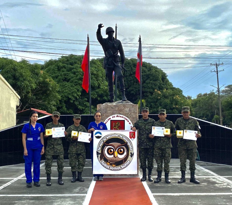 ejercito_COPER's tweet image. 📌#DISAN | A través de la Estrategia "Soldado BÚHO" 🪖🦉, capacitamos al personal en Honda, #Tolima. Mediante actividades enfocadas en la prevención y detección de riesgos de salud mental, fortalecimos las competencias emocionales y conductuales de nuestros soldados.