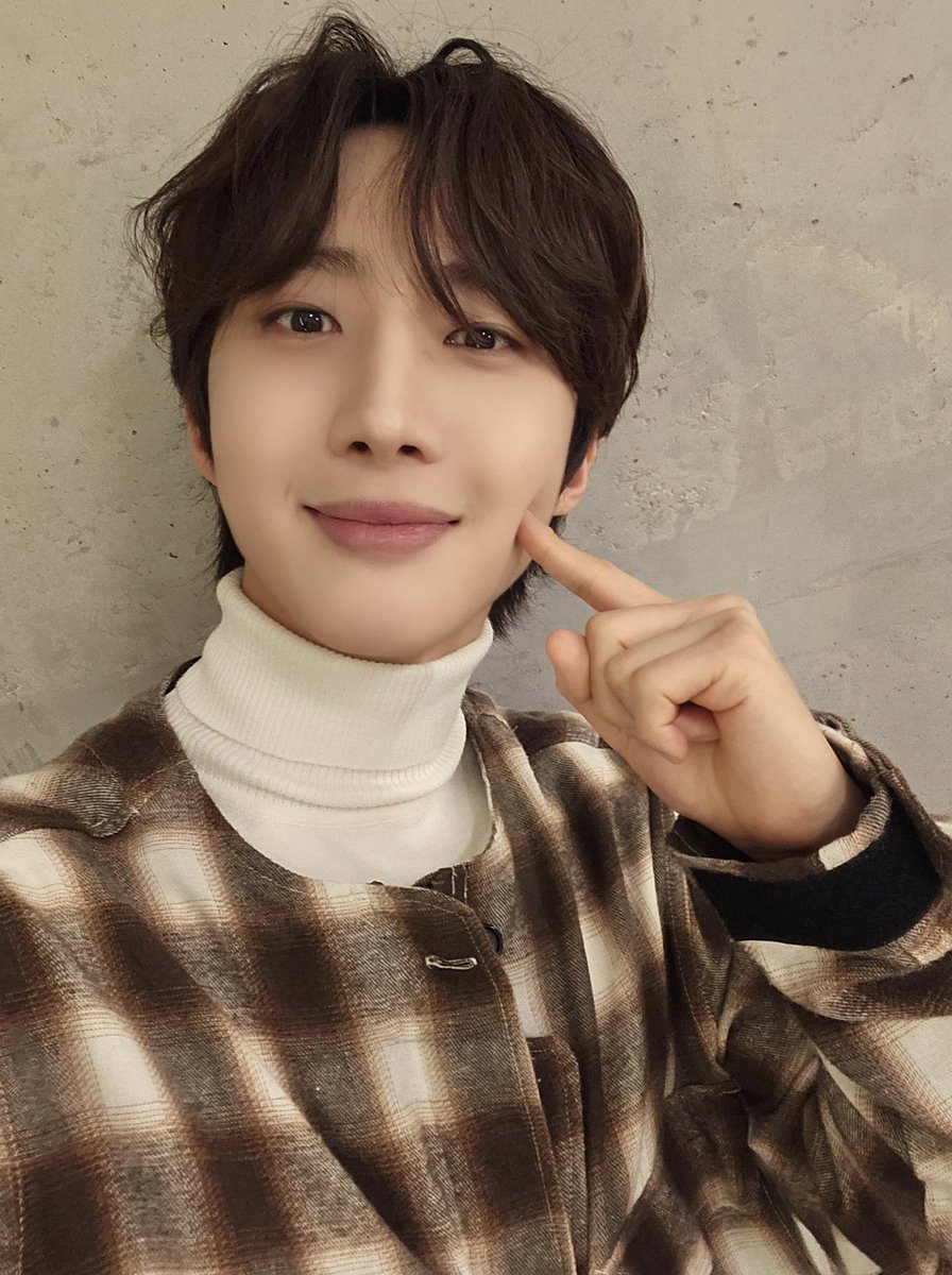 CUBE_PTG's tweet photo. [📸] 250228 @ #먼키의발자국

#펜타곤 #PENTAGON
#후이 #HUI https://t.co/0xrK0BTDbD