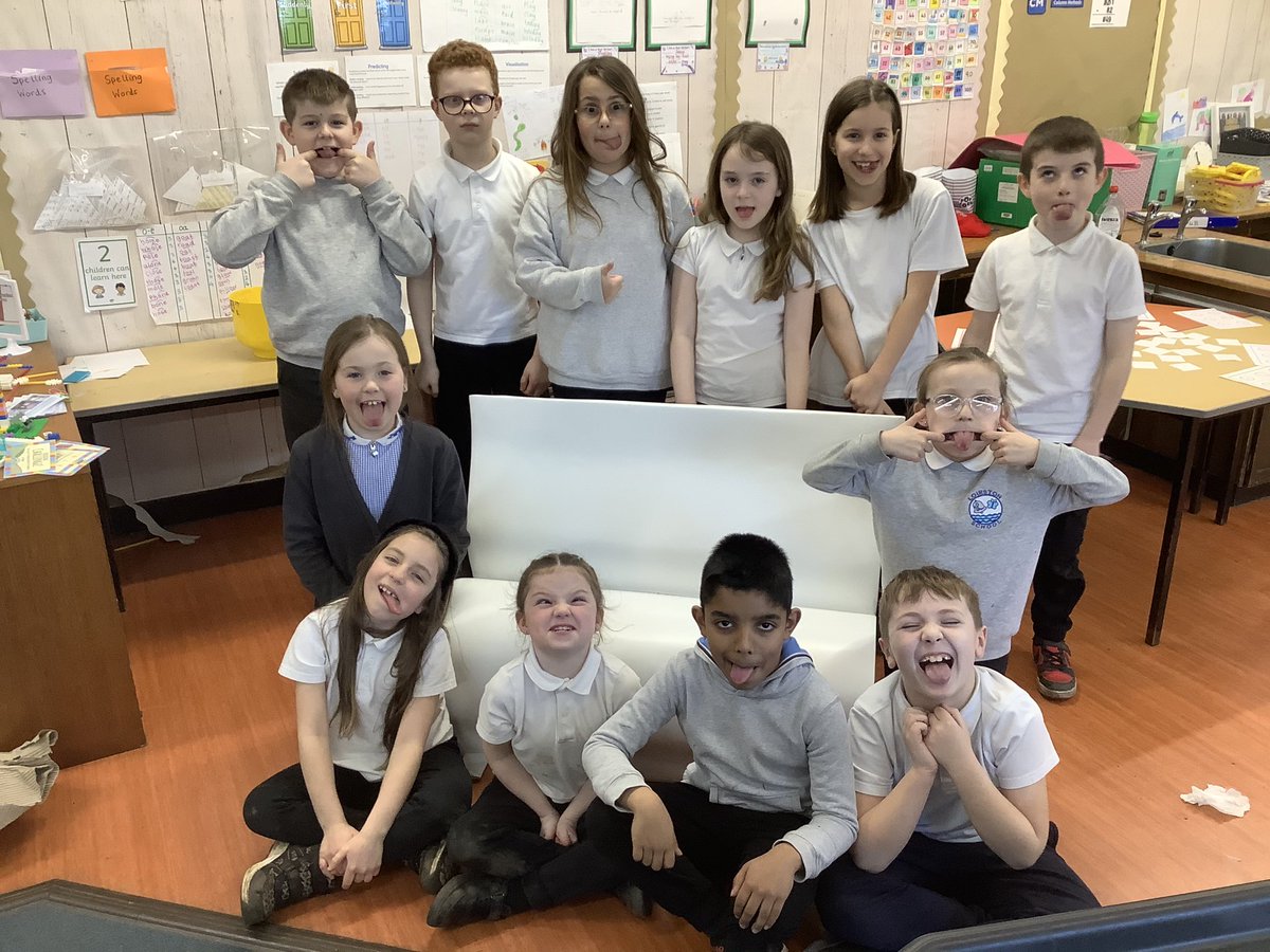 LoirstonPrimary's tweet photo. P4B are so excited and grateful to be a part of the @ClanNow bookbench trail! Let the bench designing commence! https://t.co/vHPgga1N70
