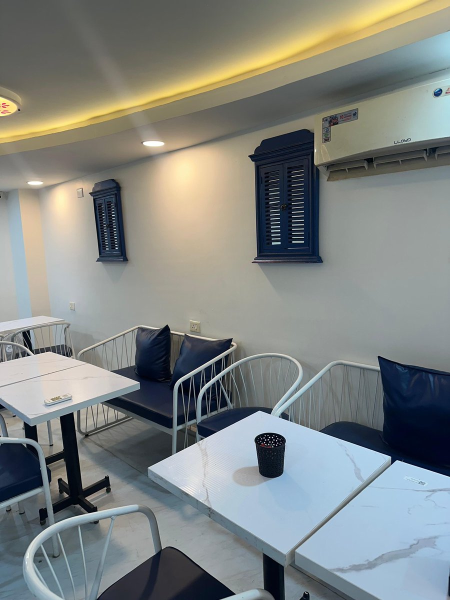 nJJ1's tweet image. Renovation at one of the oldest stores ! #wakad