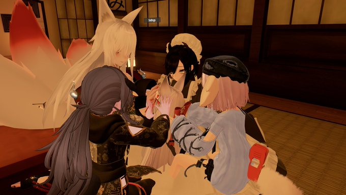 四方からもしゃもしゃにされるキツネミミロリババアの図