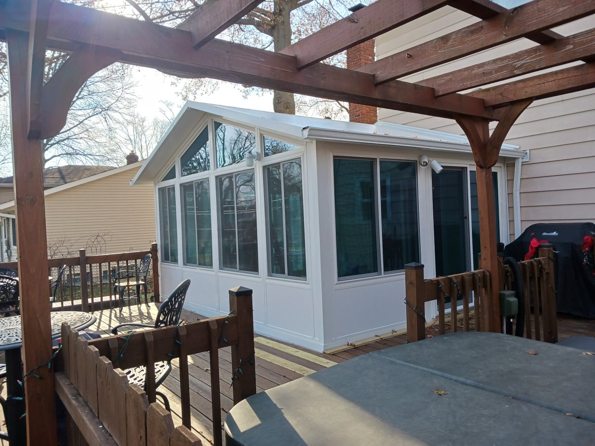 _AmericanRenew's tweet photo. Imagine sipping your morning coffee while soaking in the sunshine—without worrying about the bugs or the weather! 🌿🏡

A sunroom from American Renewal gives you the perfect space to relax, entertain, and enjoy the beauty of every season.

https://t.co/gUd6X26uej

#Sunroom #home https://t.co/HX2woYarp0