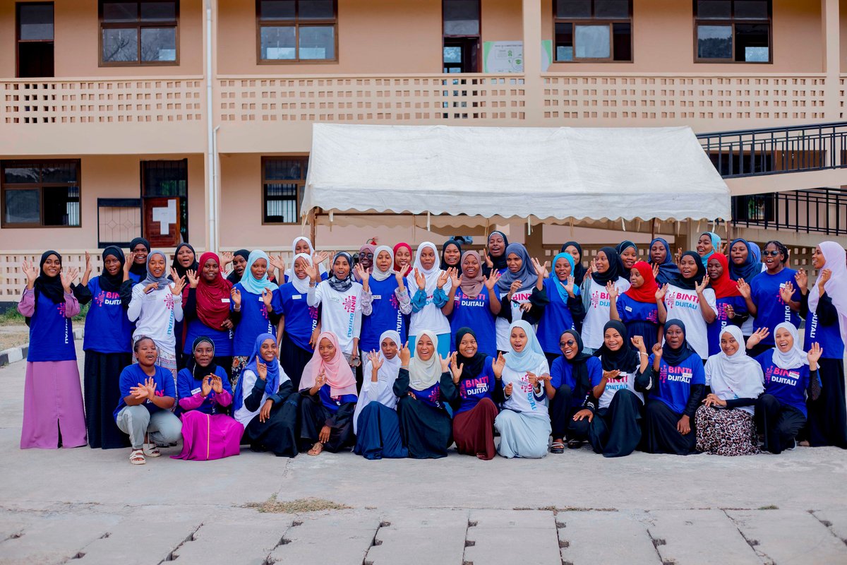 We’re halfway through our 10-day <a href="/AGCCIAfrica_1/">African Girls Can Code Initiative</a>  coding camp in Zanzibar!

Over the past 5 days, our #BintiDijitali's have explored design thinking, next-generation tech, Scratch coding, and digital marketing.

Next up: mobile app development, robotics programming, graphic