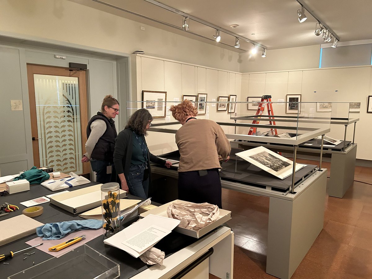 LewisWalpoleLibrary tweet media