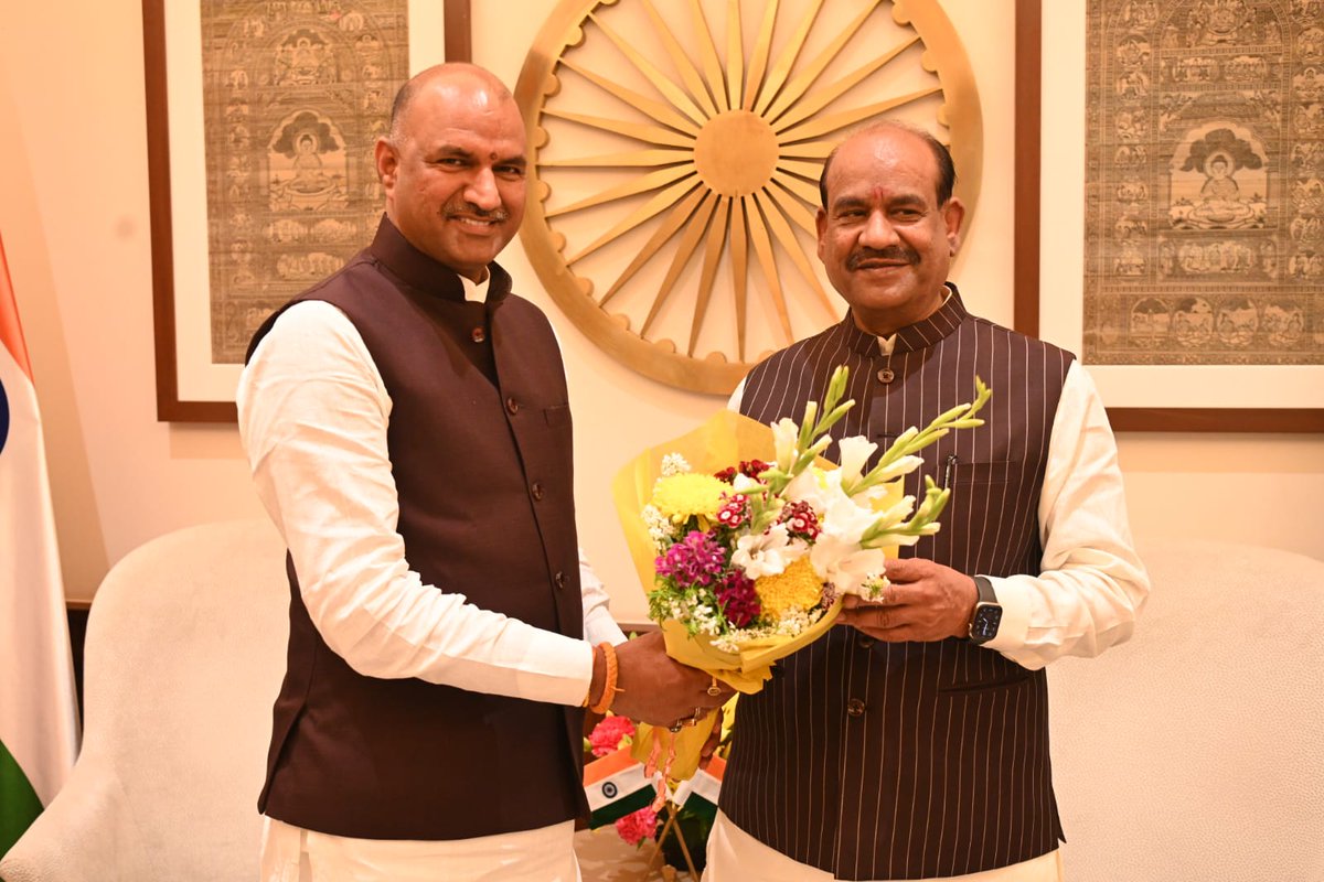 cpjoshiBJP's tweet photo. आज संसद भवन में लोकसभा के माननीय अध्यक्ष श्री @ombirlakota जी से शिष्टाचार भेंट कर याचिका समिति के सभापति बनने पर आभार प्रकट किया। https://t.co/lpztYJf8lX