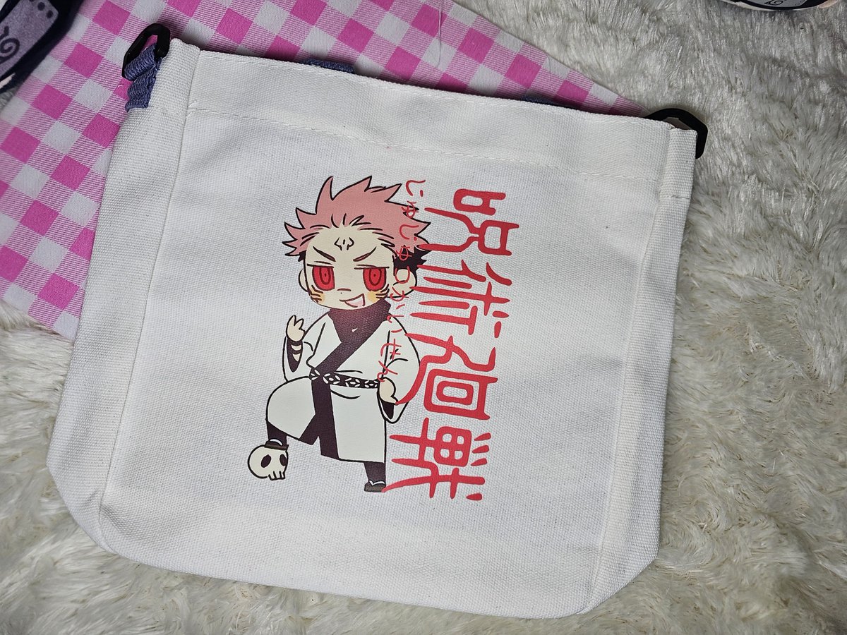 TOYA_S62's tweet photo. กระเป๋าผ้าแคนวาส
( ไม่ใช่ลิขสิทธิ์แท้ )

ขนาด : 23 x 23 x 5 cm
สายสะพาย : ปรับได้ 110cm

ใบละ 100 ฿.-

📮ค่าส่ง 40 ฿.-
รับกระเป๋าเกิน 2ใบ ส่งฟรี 🚚💨
( ขออนุญาตส่งเป็นถุงพัสดุนะคะ )
#ตลาดนัดจจส #ตลาดนัดJJK
#ตลาดนัดjujutsukaisen 
#ตลาดนัดมหาเวทย์ #มหาเวทย์ผนึกมาร
#ตลาดนัดอนิเมะรวมด้อม
#ตลาดนัดอนิเมะ #jjk #jujutsukaise