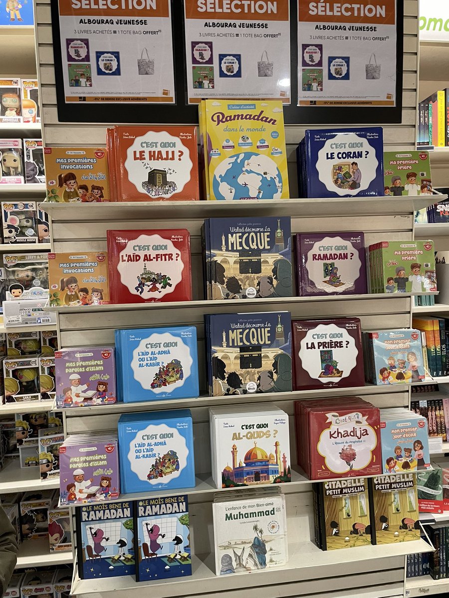 oumsedia69's tweet image. 😅🥶Les fachos en PLS sur les réseaux car la Fnac met en tête de gondole des ouvrages pour les #musulmans et le #Ramadan