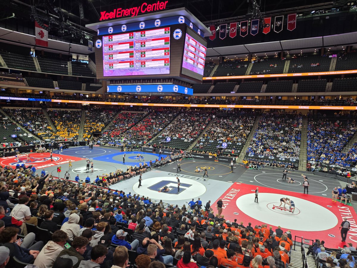 MinnesotaLecet's tweet photo. We're proud to support @MSHSL sports and the MN State Wrestling Tourney with @kstc45 #tourneyson45. Stop and see us at our @LIUNAMinnesota booth at Section 104 talking about our upcoming LIUNA Career Fairs and Apprenticeship.  Build Your Future with @LIUNA https://t.co/VLSojEwhnw