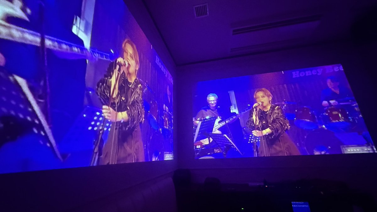 chanNEKOcat's tweet photo. 本日、パセラにて本年1月のLIVEの打ち上げ🚀でした‼️スクリーンにデカデカとワイ。。複雑な気持ち笑

紆余曲折ありましたが今年10月に次回LIVEを予定してます🙆‍♀️ https://t.co/cxwqBGMQkv