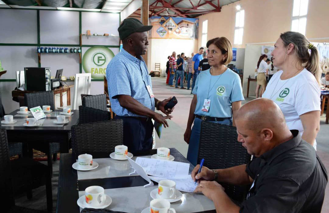 Con un total de 24 productos y cinco prestaciones de servicios, #Camagüey ingresó en 2024 más de 500 millones de pesos en moneda nacional, para un 80 por ciento de cumplimiento del plan de exportaciones previsto.
#Cuba #SinPerderUnDía