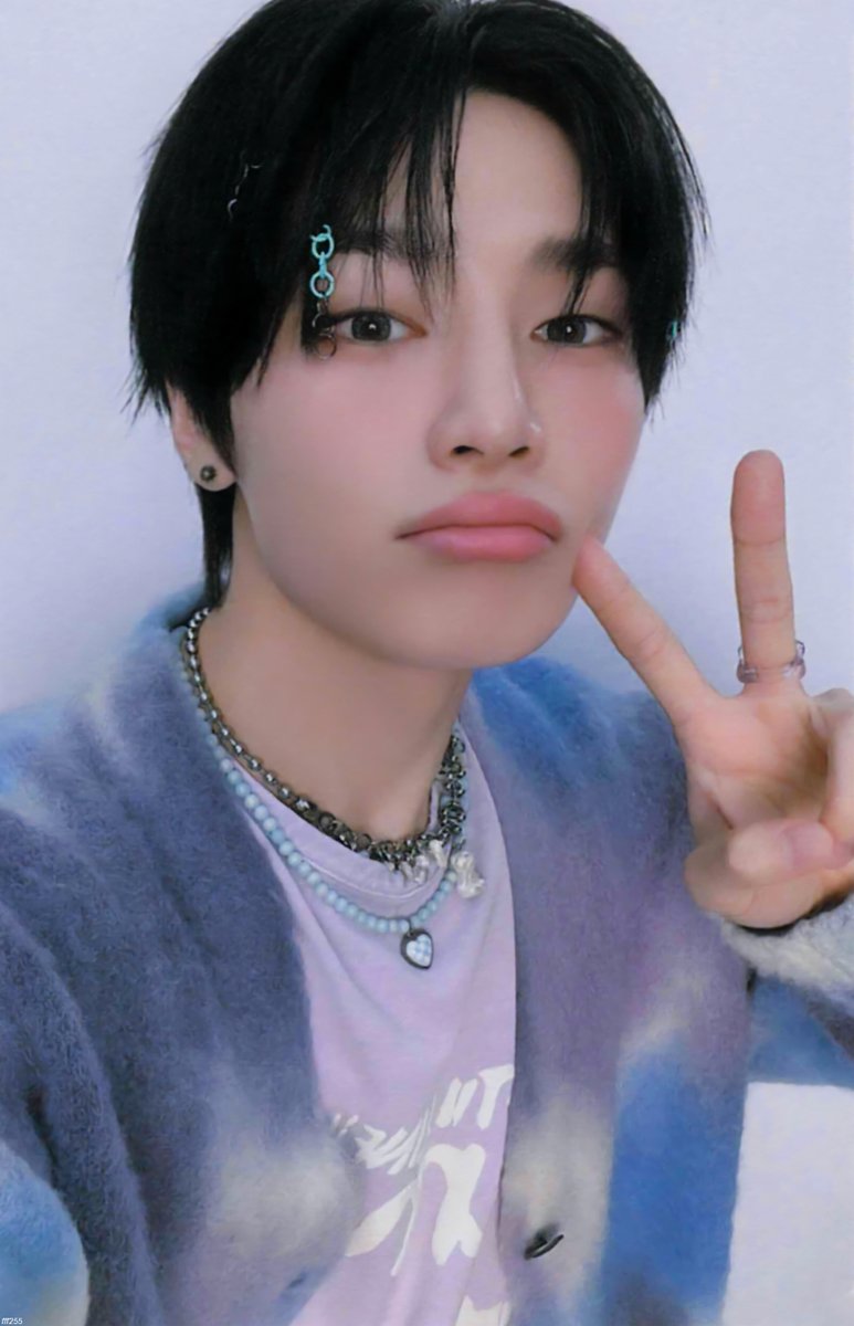 [scan] SKZ 5'CLOCK special gift photocard (offline)

#StrayKids #스트레이키즈