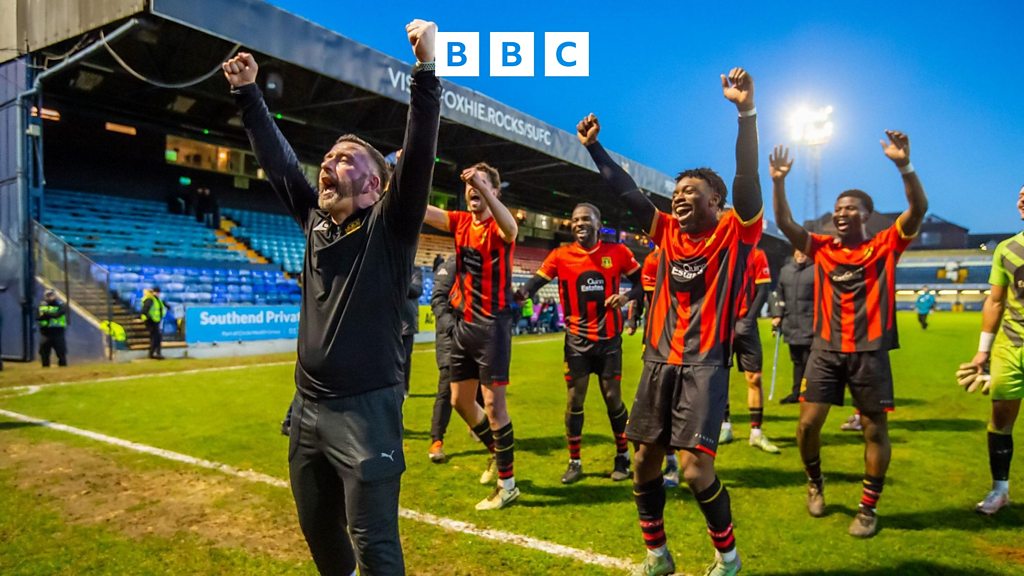 THE HUDDLE 6-7pm:

⚽ #Gills v Morecambe pre-match interviews &amp; chat

🏆 Non-league football &amp; <a href="/SittingbourneFC/">Sittingbourne FC</a> FA Trophy quarter-final preview

➕ Rugby round-up, Netball star <a href="/BethEcuyer_Dale/">Beth Ecuyer-Dale</a>  &amp; Para Triathlon world champ Henry Urand 

📻 <a href="/BBCRadioKent/">BBC Kent</a> - bbc.co.uk/sounds/play/li…
