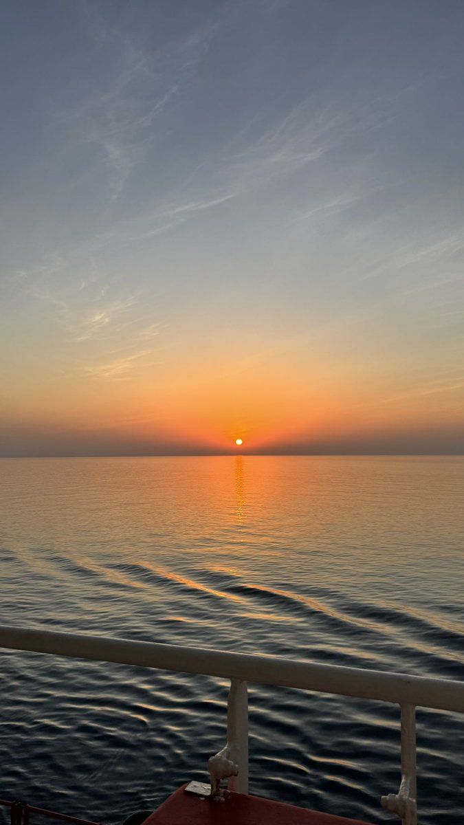 مُبارك عليكم الشهر الفضيل 🌙✨