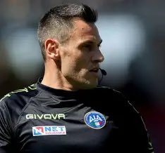 Quindi Mariani non ha sbagliato per cui da oggi tutti gli attaccanti  possono fare fallo di mano in area purché non sia immediatezza del gol…
In area di rigore si giocherà a pallavolo
Il calcio è finito  ma i giornalisti o pseudo giornalisti da molto prima 
@<a href="/Aia/">遊学族</a>
#BolognaMilan