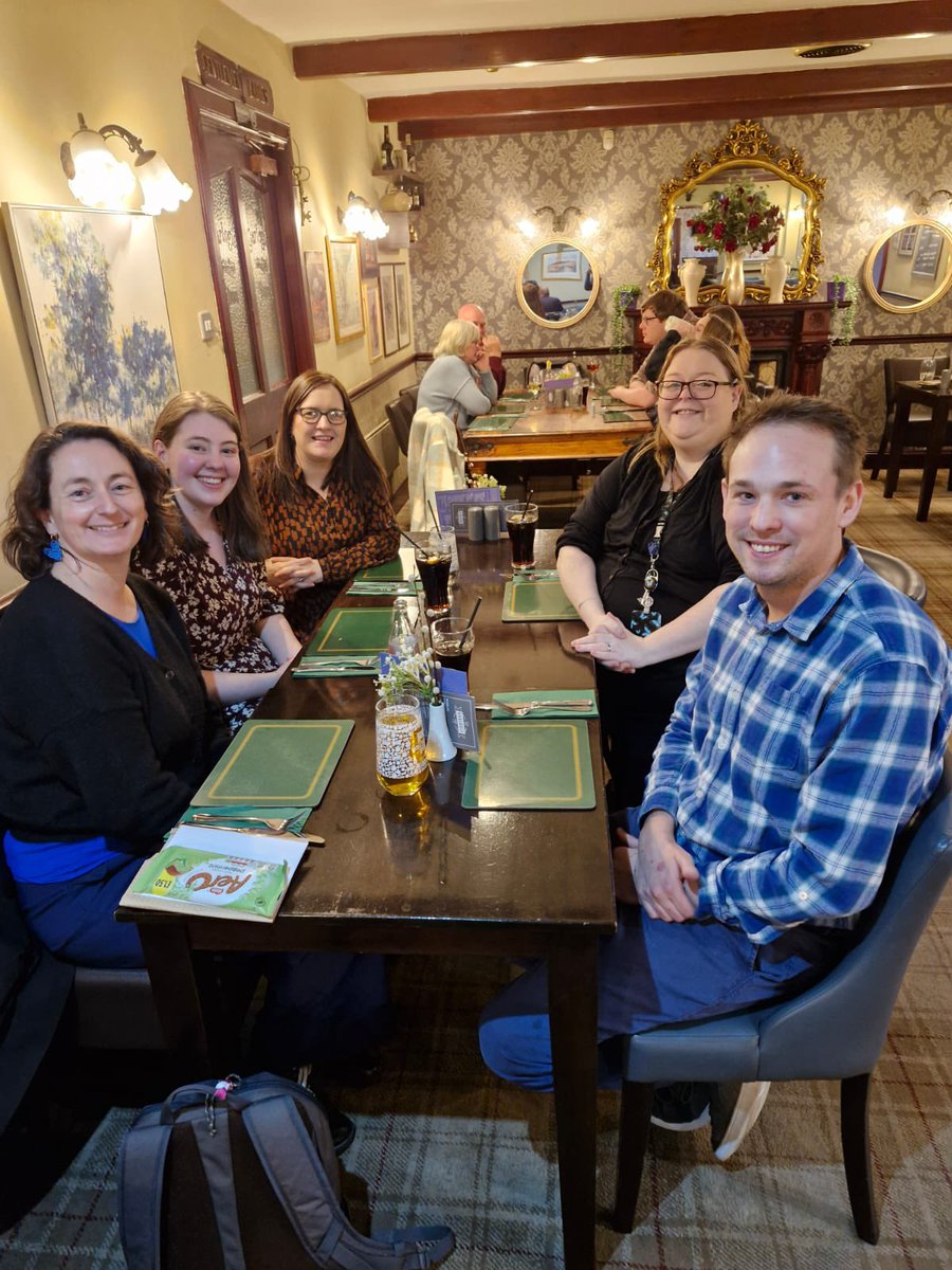 We have been very lucky to have Carole from Collège Saint-Exupery in France working with us the last 2 weeks! Merci beaucoup for sharing your language and culture with our pupils! We can’t wait to create links between our schools in the future🇫🇷✈️