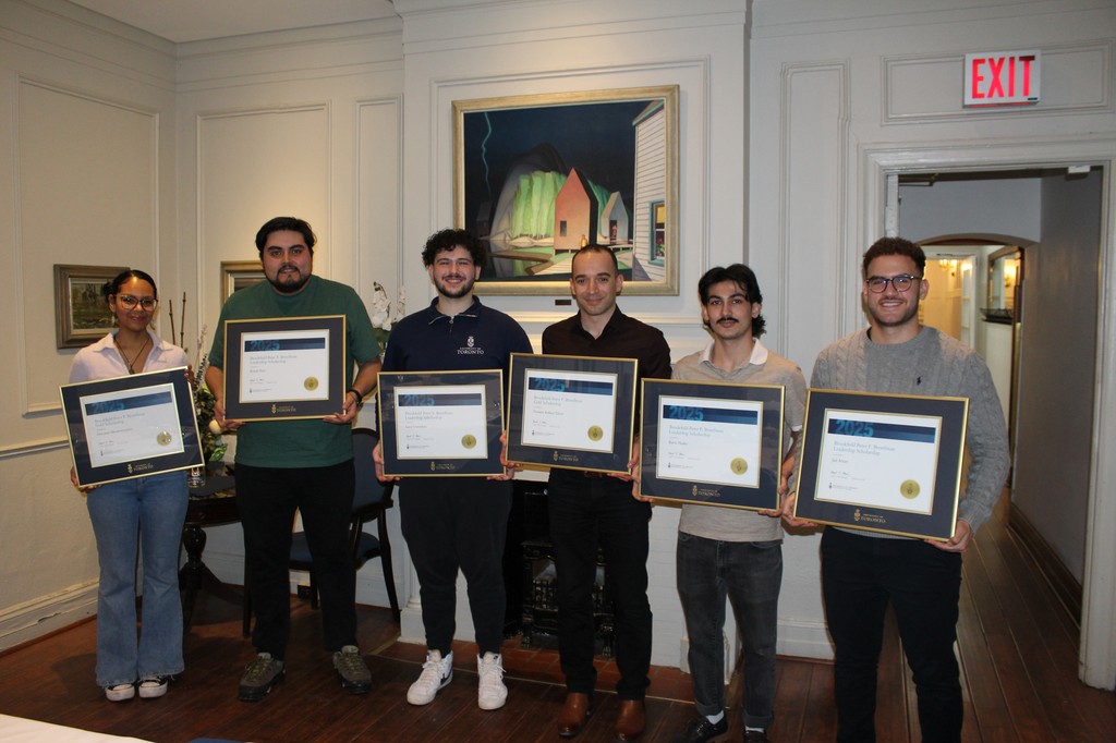 Congratulations to this year's Brookfield Peter F. Bronfman Gold and Leadership Scholarship recipients! Read about the 2025 recipients: wdw.utoronto.ca/news/brookfiel…