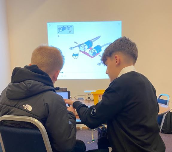 Thrilled to be a part of the Alienergy #MAKSTEMFest 2025 at Machrihanish this week. The showcase from Argyll and Bute employers was outstanding and our team were pleased to contribute with our LEGO Spike Prime rover workshop.