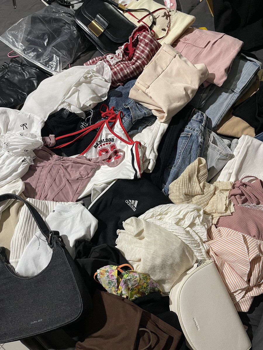 2hand_stuffs tweet media