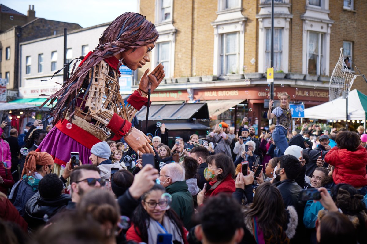 We are excited to announce that Little Amal -a 12-foot puppet of a Syrian refugee child- &amp; the team behind her creation are the latest recipients of the RSGS Livingstone Medal! In recognition of their work to raise awareness of refugees and human rights.
rsgs.org/blog/little-am…