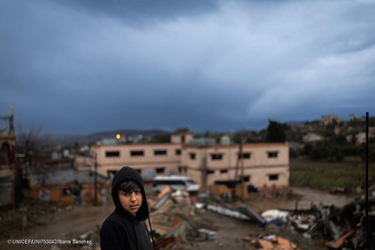 UNICEF's tweet photo. A new UNICEF report reveals there’s a decline in children’s mental health, nutrition and education after the war in Lebanon.

“At this fragile and defining moment in Lebanon’s history, we cannot afford to wait.” - @UNICEFLebanon's Akhil Iyer.

Details: https://t.co/Tk9njgnbBW https://t.co/lx4C0hUmnZ