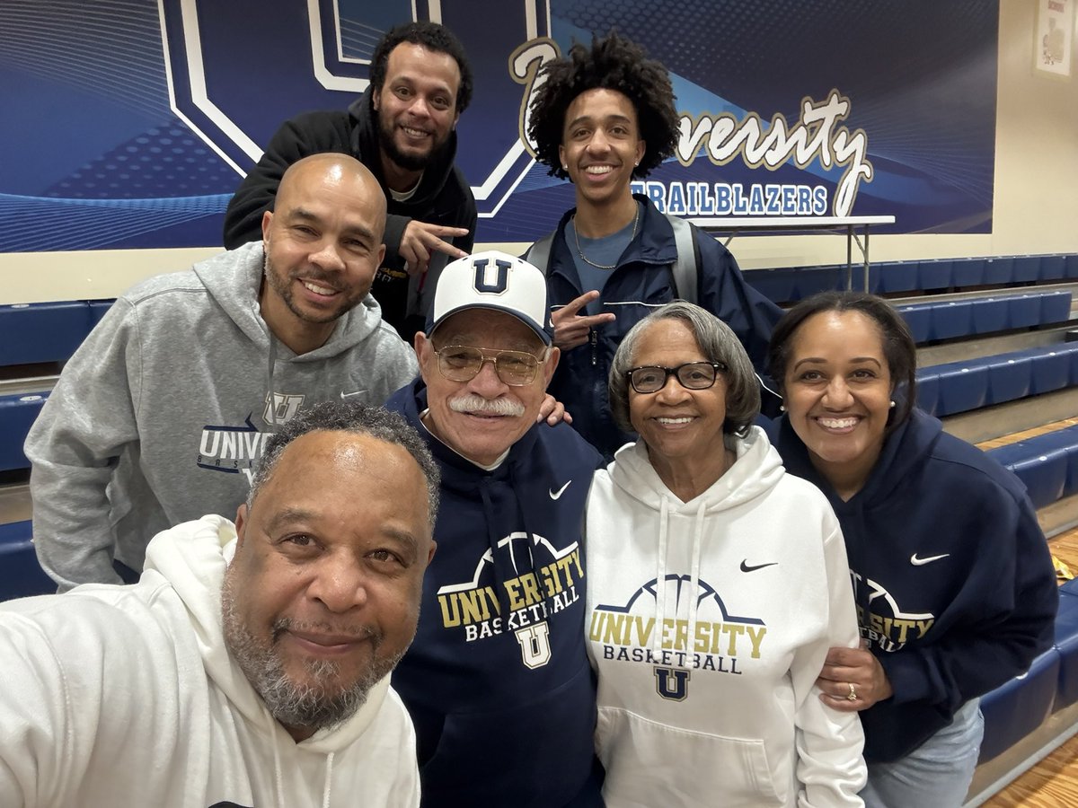 Coach Keys (@morehouse_dad) on Twitter photo Thrilled to spend my seventh year with the <a href="/UniversityBBB/">UniversityBasketball</a> . The Bledsoes have been a tremendous source of support during my tenure as the PA announcer for the Trailblazers. Here's to many more opportunities for capturing memorable moments following Blazers victories! ๐๐ค๐๐ฝ Thrilled to spend my seventh year with the <a href="/UniversityBBB/">UniversityBasketball</a> . The Bledsoes have been a tremendous source of support during my tenure as the PA announcer for the Trailblazers. Here's to many more opportunities for capturing memorable moments following Blazers victories! ๐๐ค๐๐ฝ