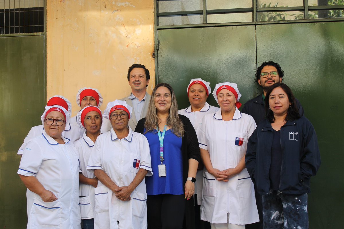 #PreparandoMarzo
  Las rutas de abastecimiento ya comenzaron 🚒, y estamos llegando a cada establecimiento educacional para garantizar un óptimo inicio de año escolar con el Programa de Alimentación, entregando una alimentación convencional caliente para las y los estudiantes.