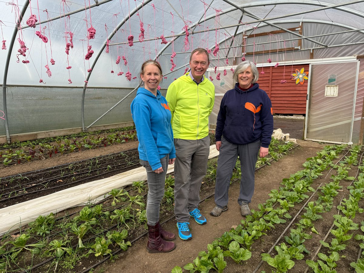 Growing Well (@growingwell) on Twitter photo Great to welcome <a href="/timfarron/">Tim Farron</a> to Growing Well this morning. Tim's a good friend and supporter of our charity and is running the London Marathon to help raise funds and awareness for our work.
You can make a donation through Tim's fundraising page here: 2025tcslondonmarathon.enthuse.com/pf/tim-farron Great to welcome <a href="/timfarron/">Tim Farron</a> to Growing Well this morning. Tim's a good friend and supporter of our charity and is running the London Marathon to help raise funds and awareness for our work.
You can make a donation through Tim's fundraising page here: 2025tcslondonmarathon.enthuse.com/pf/tim-farron