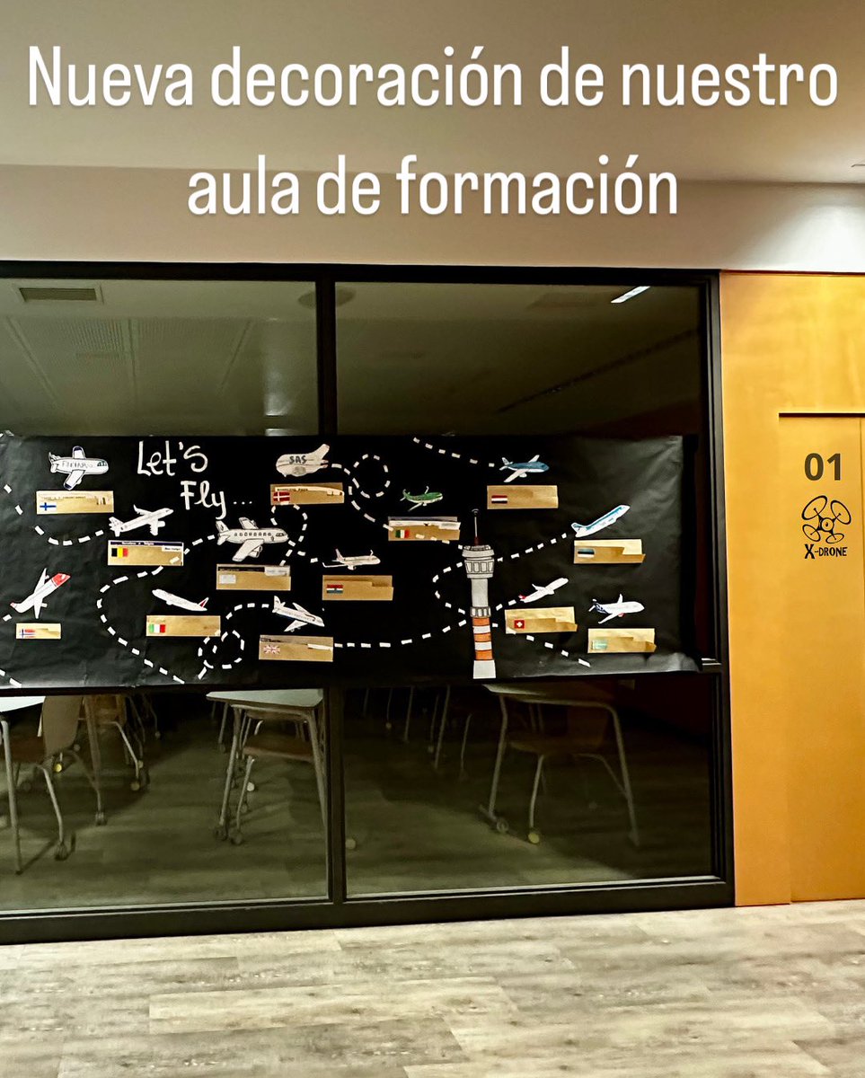 ¡Nueva decoración en nuestro aula de formación! �✈️ 
Sí, puede que parezca un poco divertida, pero no os dejéis engañar por el estilo… ¡aquí la formación es seria y profesional. 🛠️📚 🚀 #FormaciónAESA #TecnologíaDJI #AprendizajeSerio #Drones #InnovaciónEducativa #xdrone #dji