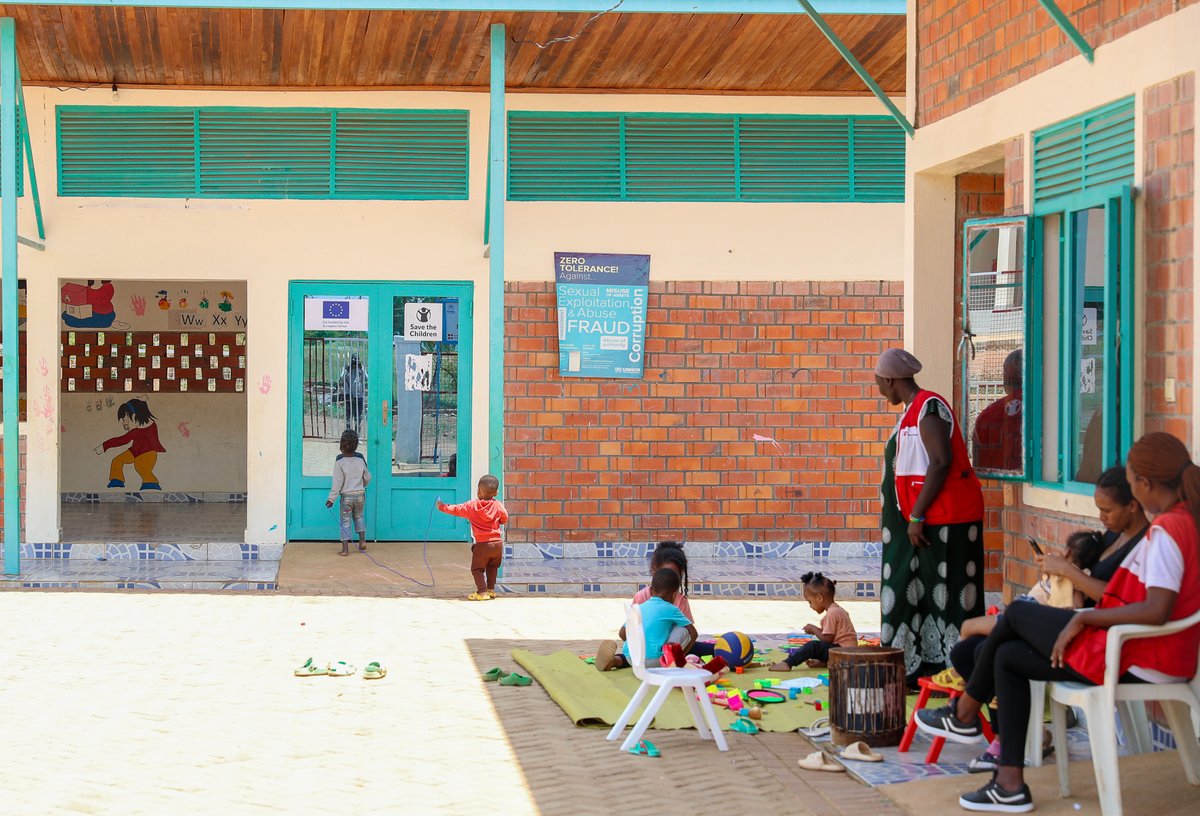 RefugeesRwanda's tweet photo. At the Emergency Transit Mechanism in Rwanda, refugee children regain their right to learn through accelerated education, computer &amp; language classes.

Thanks to a great partnership with the EU🇪🇺,these children are building skills for a brighter future as they await resettlement! https://t.co/3OVXgOP9L6