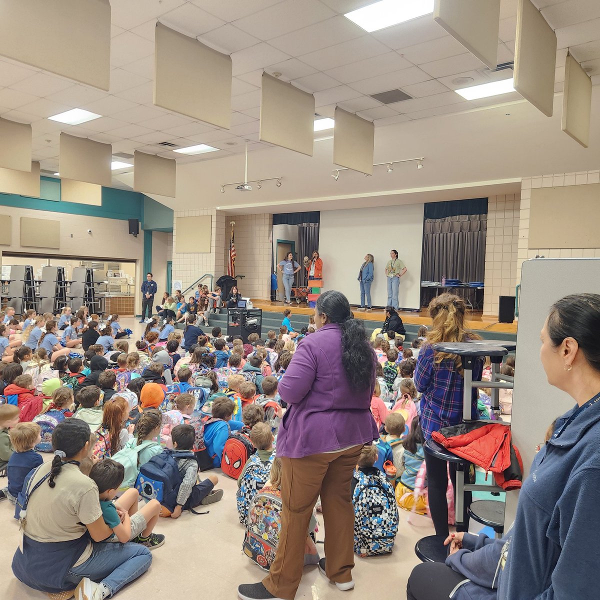 Frankie Mendoza, M.A. (@aisd_frankie) on Twitter photo Thank you to <a href="/BaranoffSchool/">Baranoff Elementary</a> for celebrating the TOY and TOP today in front of the entire campus. <a href="/WeAreAISD/">Austin ISD Office of Talent Strategy</a> Thank you to <a href="/BaranoffSchool/">Baranoff Elementary</a> for celebrating the TOY and TOP today in front of the entire campus. <a href="/WeAreAISD/">Austin ISD Office of Talent Strategy</a>