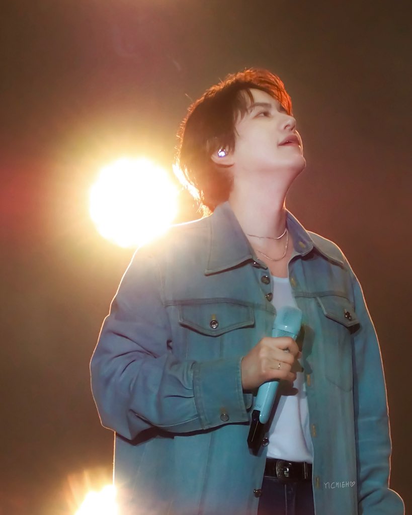 loveclody's tweet photo. 250223 KYUHYUN 10th Anniversary Asia Tour COLORS in TP

#圭賢 #KYUHYUN #규현 
#COLORS https://t.co/QVw3le0LRh