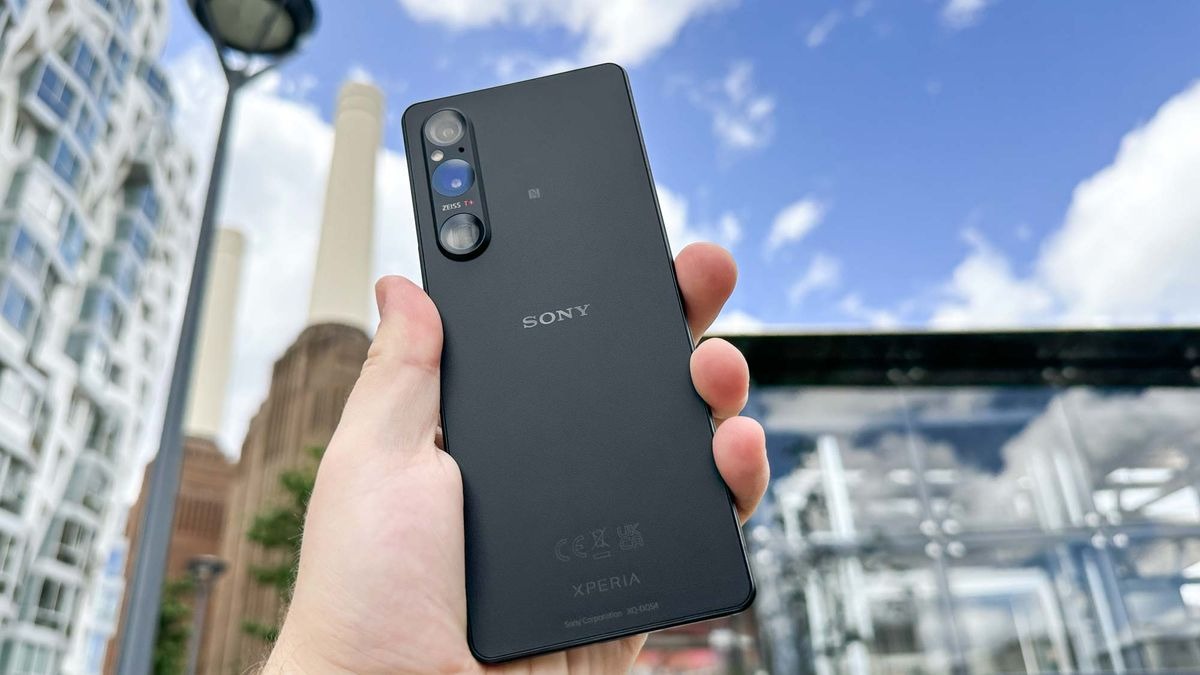 CeotechI's tweet photo. Sony Xperia 1 VII: arriva un nuovo flagship, altro che rumor
#Android #Cameraphone #Design #ExmorT #Flagship #Fotocamera #Indiscrezioni #Lancio #Leak #Notizie #Novità #Rumors #Smartphone #Sony #SonyXperia #TechNews #Tecnologia #Xperia1VII
https://t.co/YuXhOnAZ6Z https://t.co/fULFUGrBZg