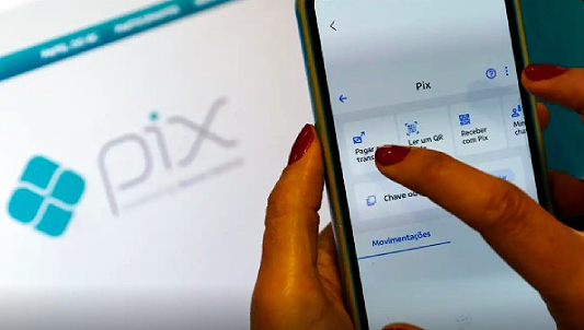 folhacondominio's tweet photo. ENTENDA COMO FUNCIONARÁ PIX POR APROXIMAÇÃO
https://t.co/ss7KtVWhYH
(GERAL) ... A partir desta sexta-feira (28), as instituições financeiras serão obrigadas a oferecer mais uma modalidade ... #Digital #CódigoQR #Fintech #Celular #Cartão #Android #Cliente #Senha #Bancos https://t.co/CEKL1jyDP2