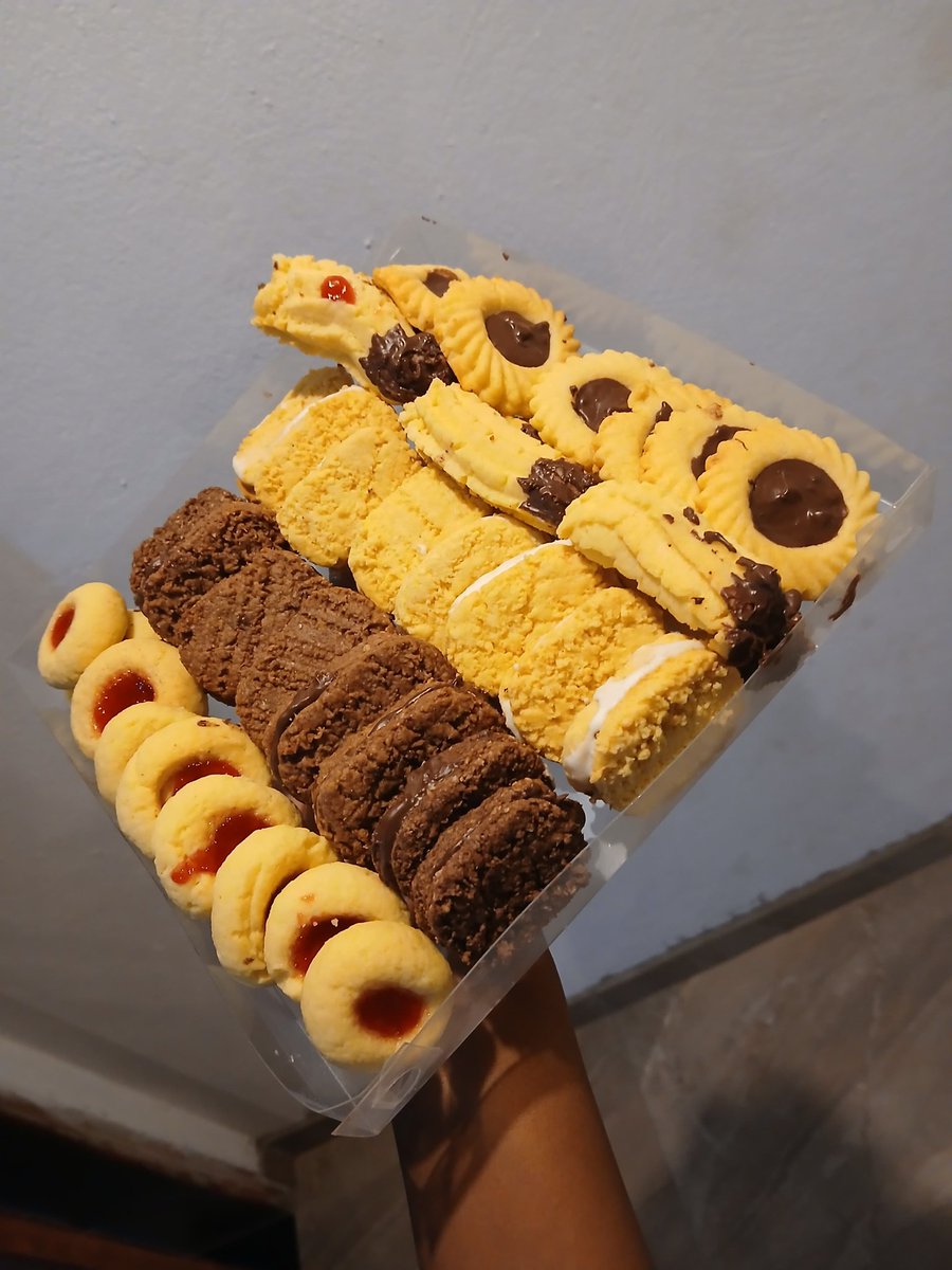 NostaRuben's tweet photo. 🚨 ALERTA DE CROCÂNCIA! 🚨 Uma tábua cheia de biscoitos deliciosos está à solta e pode parar na sua casa! https://t.co/3o5xZfVstS