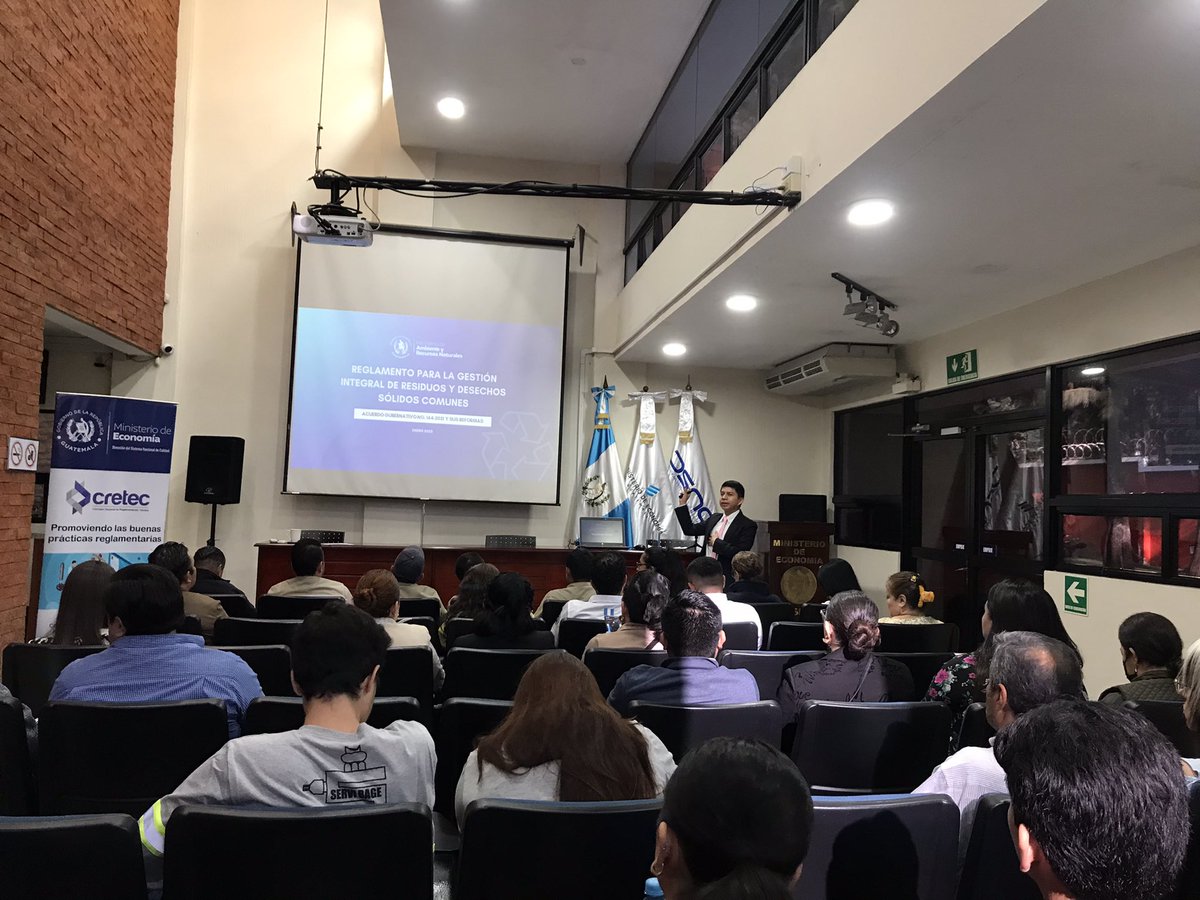 sncalidad's tweet photo. Da inicio a la actividad con más de 50 participantes de diversos sectores dadá la importancia de dicho reglamento @marnguate lo cual se realiza en el marco de la Política Nacional de la Calidad 2019-2032 @MINECOGT y la coordinación interinstitucional @CRETEC_GT https://t.co/hJik6XAne4