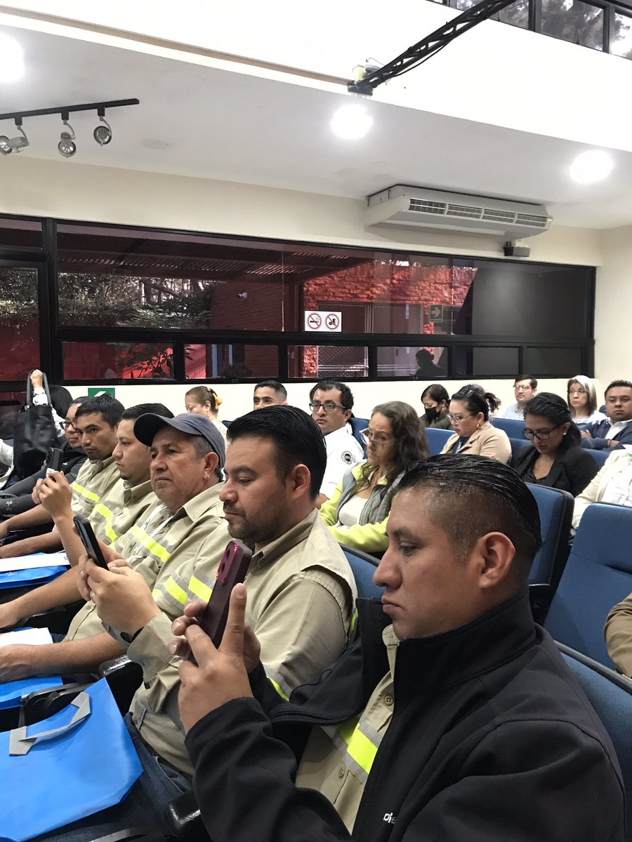 sncalidad's tweet photo. Da inicio a la actividad con más de 50 participantes de diversos sectores dadá la importancia de dicho reglamento @marnguate lo cual se realiza en el marco de la Política Nacional de la Calidad 2019-2032 @MINECOGT y la coordinación interinstitucional @CRETEC_GT https://t.co/hJik6XAne4