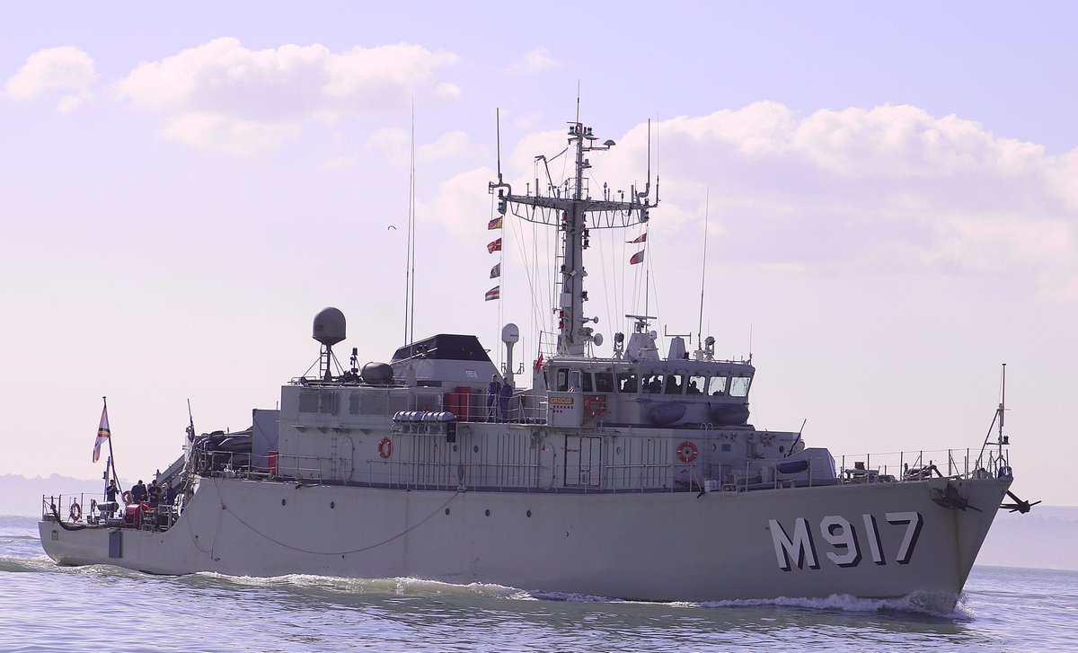 WarshipCam's tweet photo. Royal Belgium Navy Tripartite-class minehunter BNS Crocus (M917) coming into Portsmouth, England - February 28, 2025 #bnscrocus #m917
SRC: TW-@CorbenJake https://t.co/YdoiXtp76U