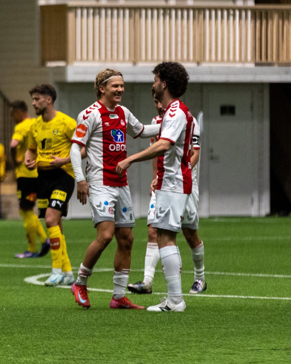 Vi vinner 5-0 i LSK-hallen! 🙏

Har du ikke skaffet deg sesongkort enda? Det begynner å bli på tide! Nå er det drøyt 4 uker til seriestart, og guttene ser klare ut 🔥