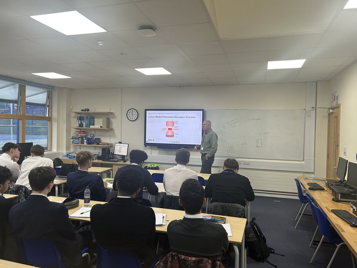 Delighted, once again, to welcome back Professor Michael Brookes from the University of Southern Denmark - passing his extensive Labour Economics knowledge to our Year 13 classes.