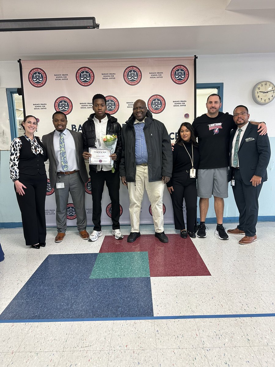 Dr. Frank O. Hernández (@drf_hernandez) on Twitter photo Congratulations to the <a href="/BarackObamaYPS/">Barack Obama School for Social Justice</a> Class of 2025 Valedictorian Alexa E. & Salutatorian Seediya J. Exceptional scholars, athletes, & human beings! We commend & salute you on your academic accomplishments! #YonkersMagic <a href="/AnibalSolerJr/">AnĂbal Soler, Jr.</a> <a href="/YonkersSchools/">Yonkers Public Schools</a> <a href="/YPS_counseling/">Idalia Aguero</a> Congratulations to the <a href="/BarackObamaYPS/">Barack Obama School for Social Justice</a> Class of 2025 Valedictorian Alexa E. & Salutatorian Seediya J. Exceptional scholars, athletes, & human beings! We commend & salute you on your academic accomplishments! #YonkersMagic <a href="/AnibalSolerJr/">AnĂbal Soler, Jr.</a> <a href="/YonkersSchools/">Yonkers Public Schools</a> <a href="/YPS_counseling/">Idalia Aguero</a>