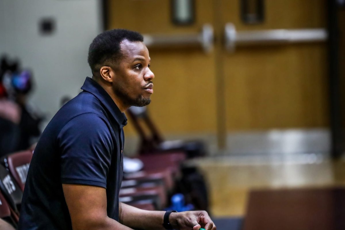 Our Dude ‼️ 

Coach Williams has led the Jackets to brink of the state tournament for the second straight season 🔥 

#JFND #UILPlayoffs | <a href="/rockwallhoops/">Rockwall Basketball</a>